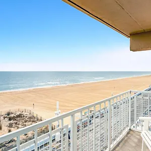 Dunes Oceanfront Hotel